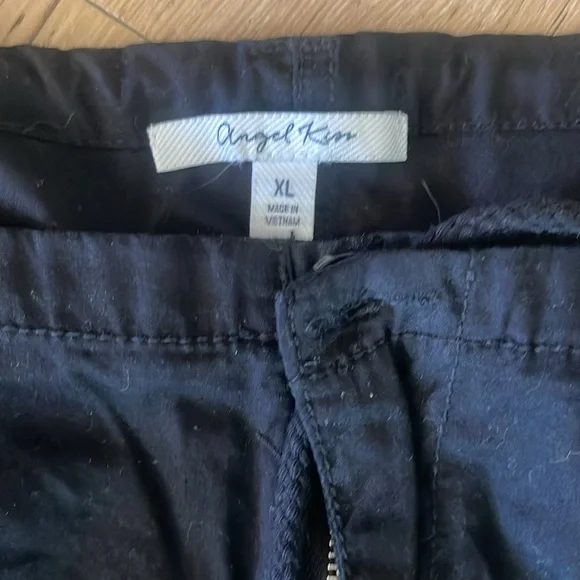 Angel Kiss Cargo Pants - Picture 2 of 3